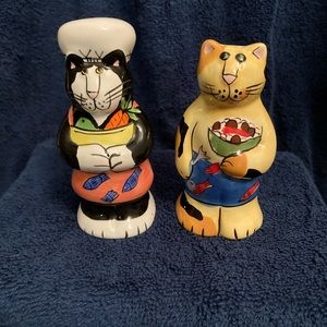 Catzilla Chef Salt and Pepper Shakers. Measures appropriately 4”.